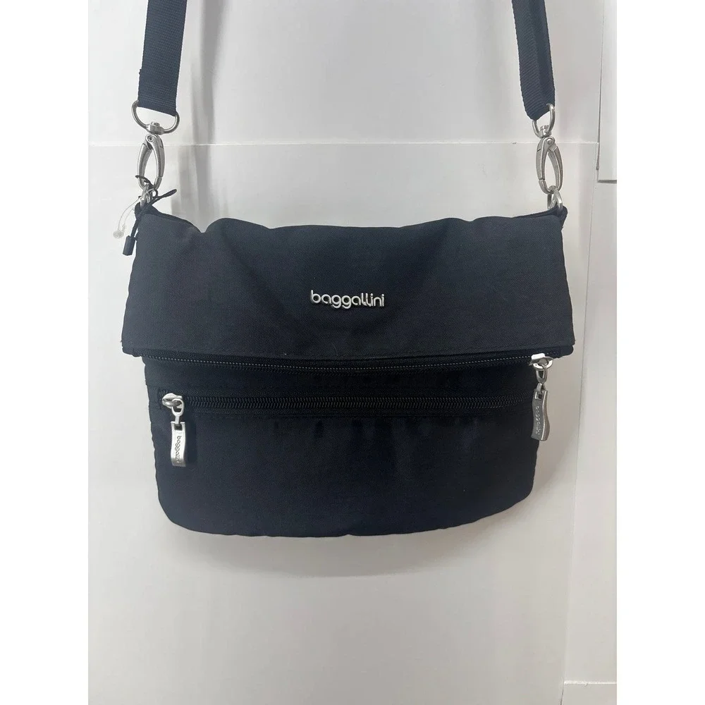 Baggallini Black Fold over Top Crossbody Bag (7x9)